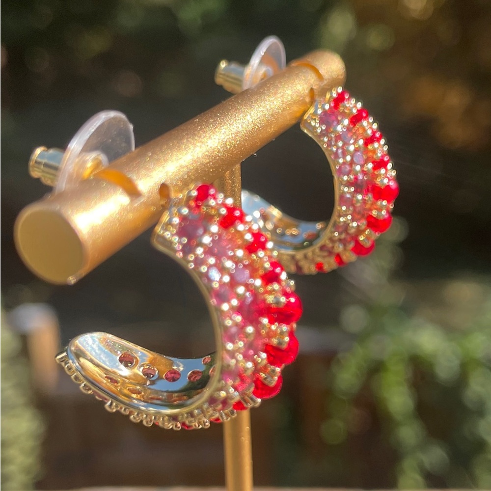 NWT Kendra Scott Krista Gold Hoop Earrings in Red Mix. Charming 🥰 - Picture 4 of 6